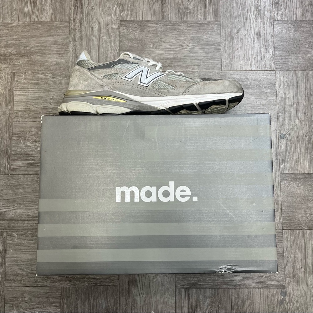 New Balance 990 V3 Made In USA used in fair condition